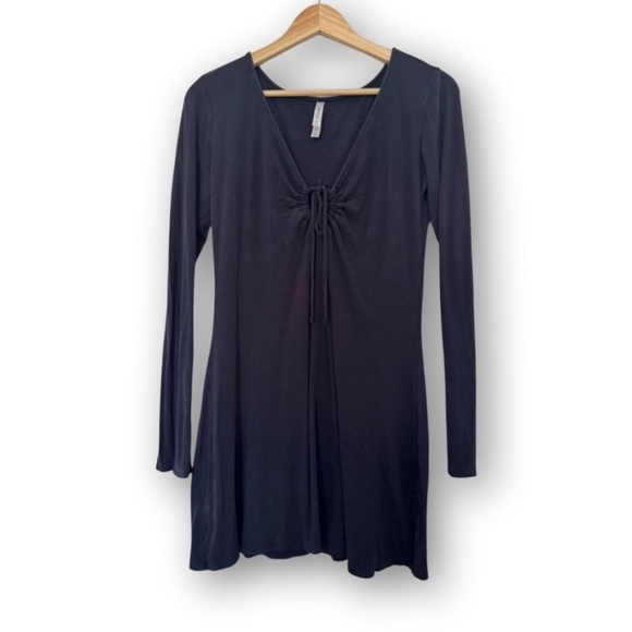 RVCA Rosie Fit & Flare Tie Front Cut Out Dress - Picture 3 of 6
